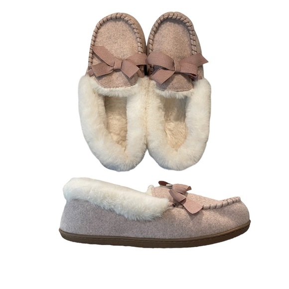 Sonoma Shoes - *BNWOT* Sonoma Pink Fur Slippers